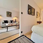 Most Iconic Area In Paris - Elegant Parisian Apartment