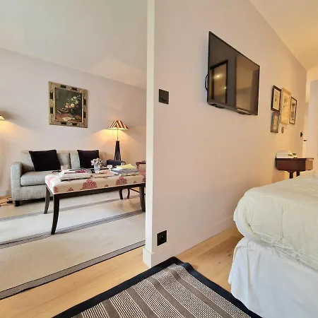 Iconic Area In - Elegant Parisian Appartamento Parigi