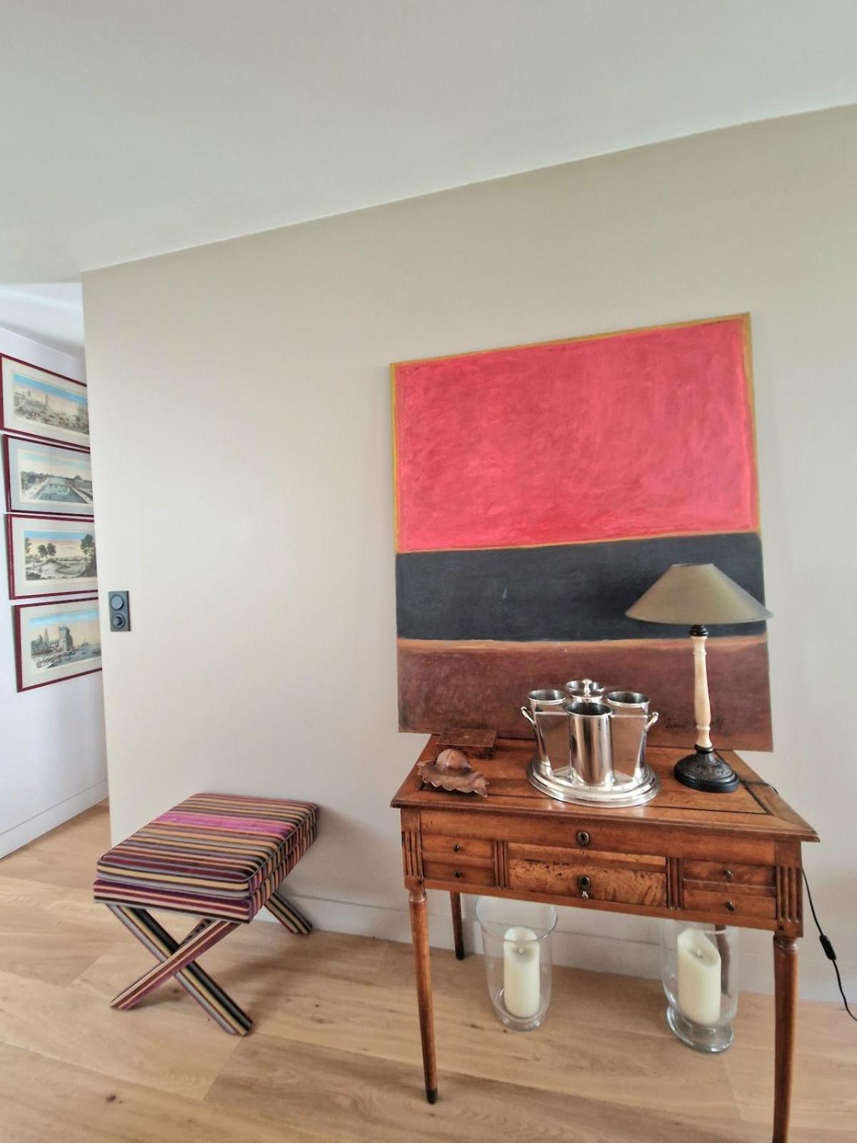 Iconic Area In - Elegant Parisian *